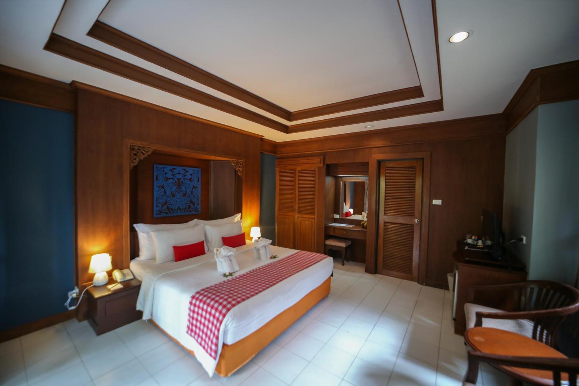 Sand Sea Resort Railay Beach Exterior photo