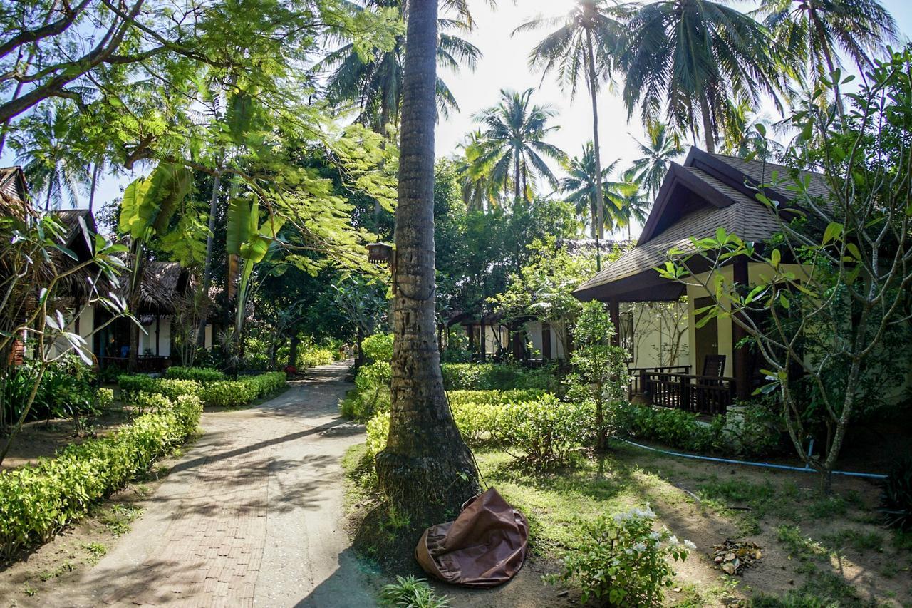 Sand Sea Resort Railay Beach Exterior photo